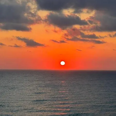 Sunrise 14 公寓